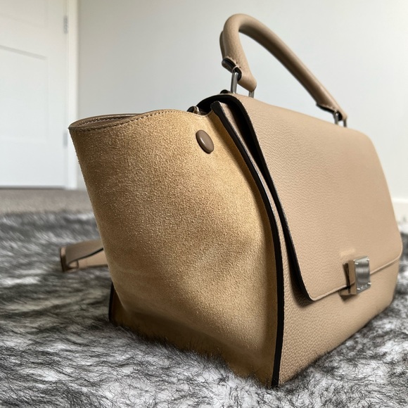 Celine Trapeze small bag in dune color - Picture 4 of 15